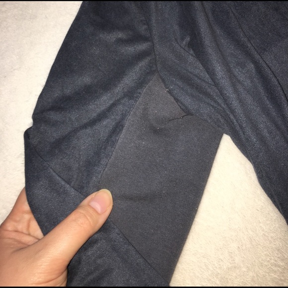 Blue suede draped cardigan with pockets! 🌲 - Picture 2 of 8